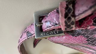 Borsa Nicoli rettile fucsia e nera