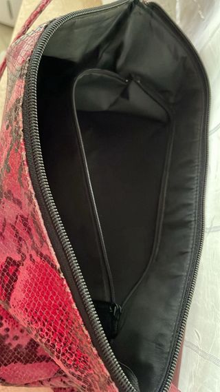 Borsa Nicoli rettile fucsia e nera