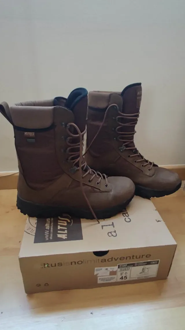 Botas Altus Pro para Montaña o Caza Talla 45