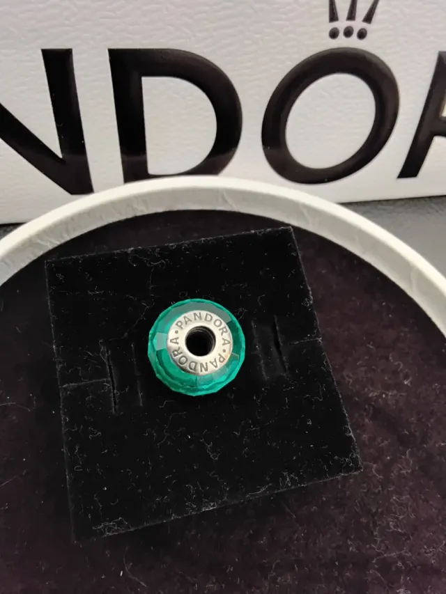 Charm Pandora Murano Verde Facetado