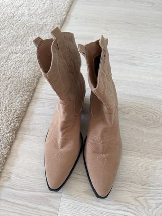 Botas altas vaqueras beige