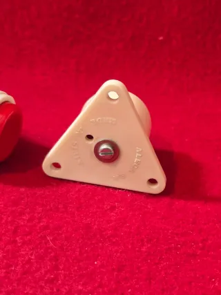 Lote 4 pulsadores per riparazione flipper