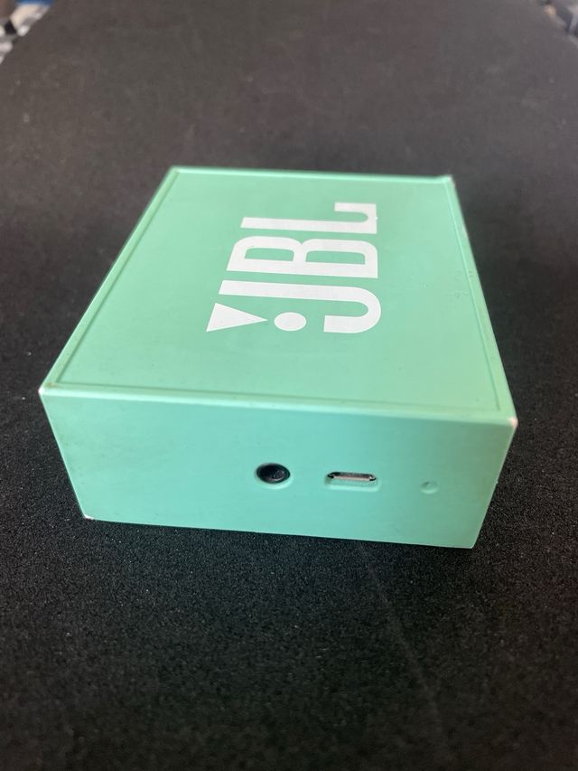 Altavoz JBL Go Verde