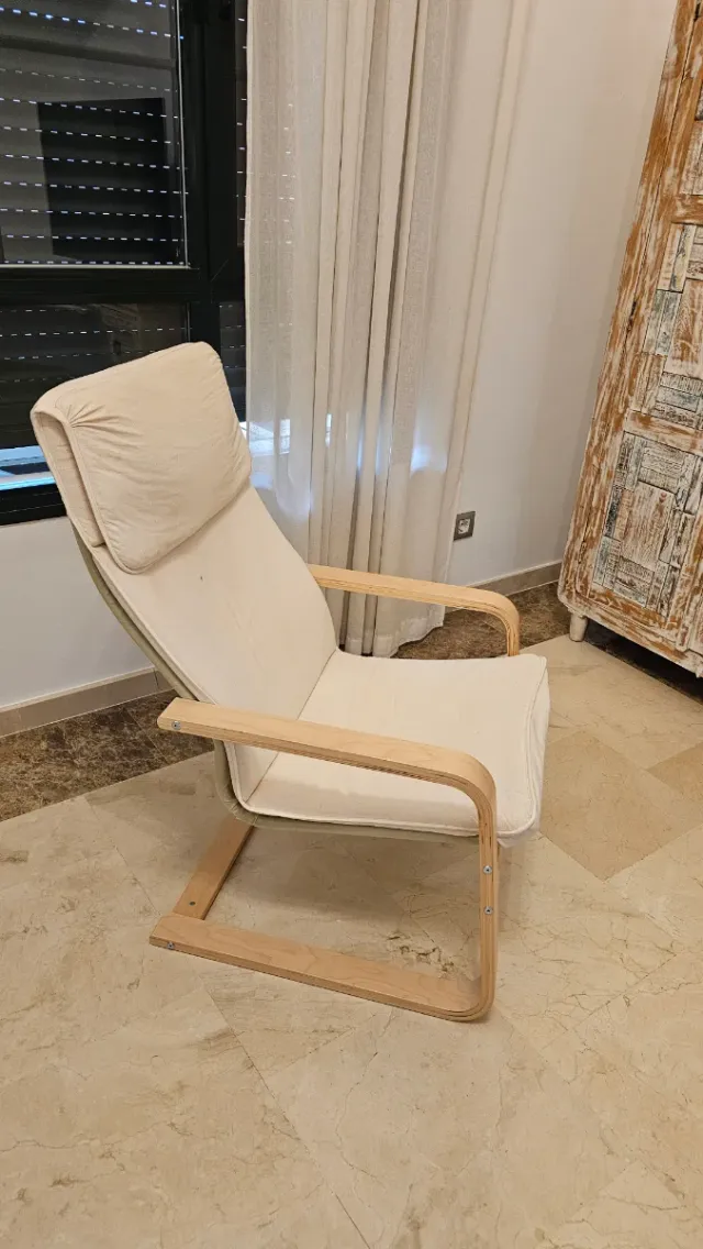 Sillón mecedora tela y madera