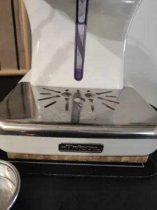 Macchina Caffè Vintage Crema e menta