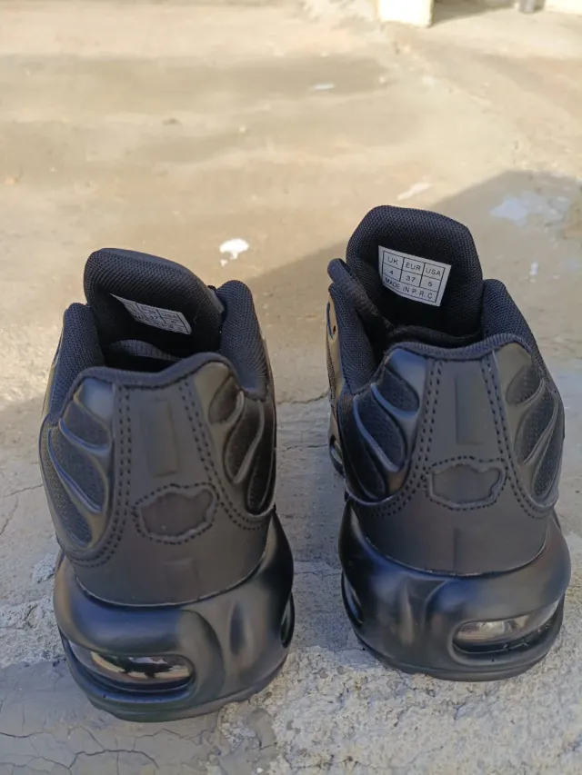 Zapatillas tipo Air Max Plus TN Negras Mujer