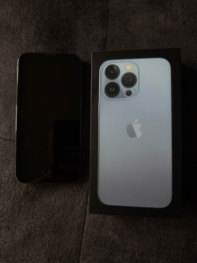 iPhone 13 Pro 128 GB para piezas NO ENCIENDE