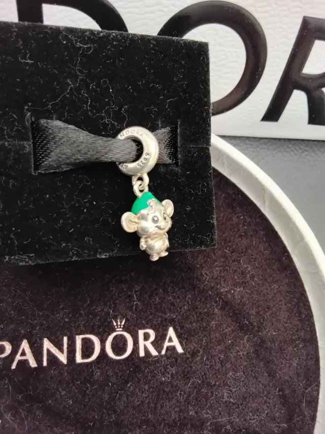 Charm ratón Gus Pandora verde y plata