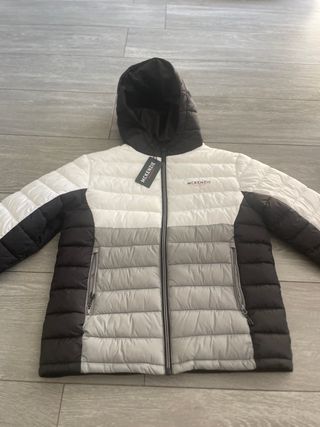 Abrigo McKenzie Negro, Gris y Blanco Nuevo