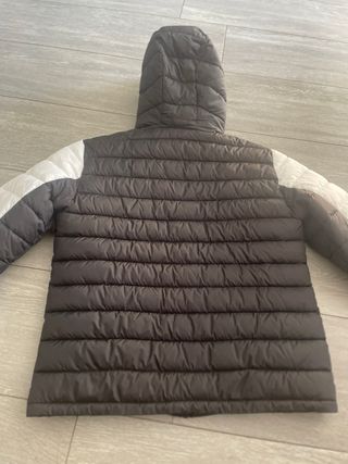 Abrigo McKenzie Negro, Gris y Blanco Nuevo