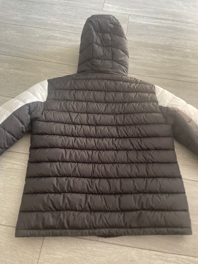 Abrigo McKenzie Negro, Gris y Blanco Nuevo