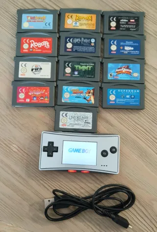 Game Boy Micro + 13 Juegos