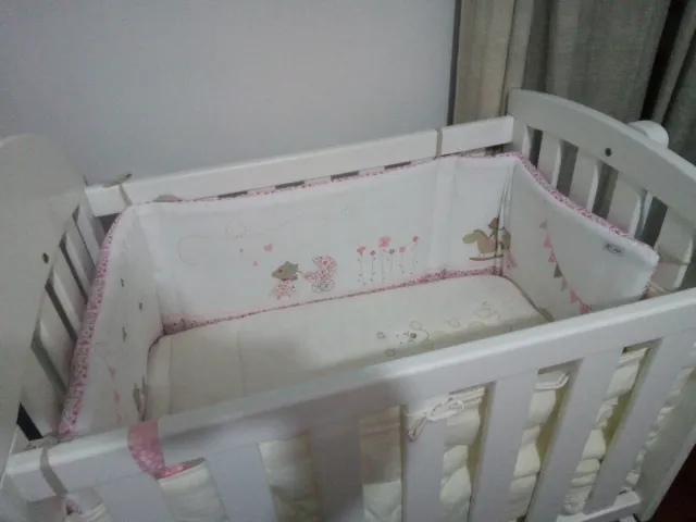 Berço de Madeira Lacada Branco