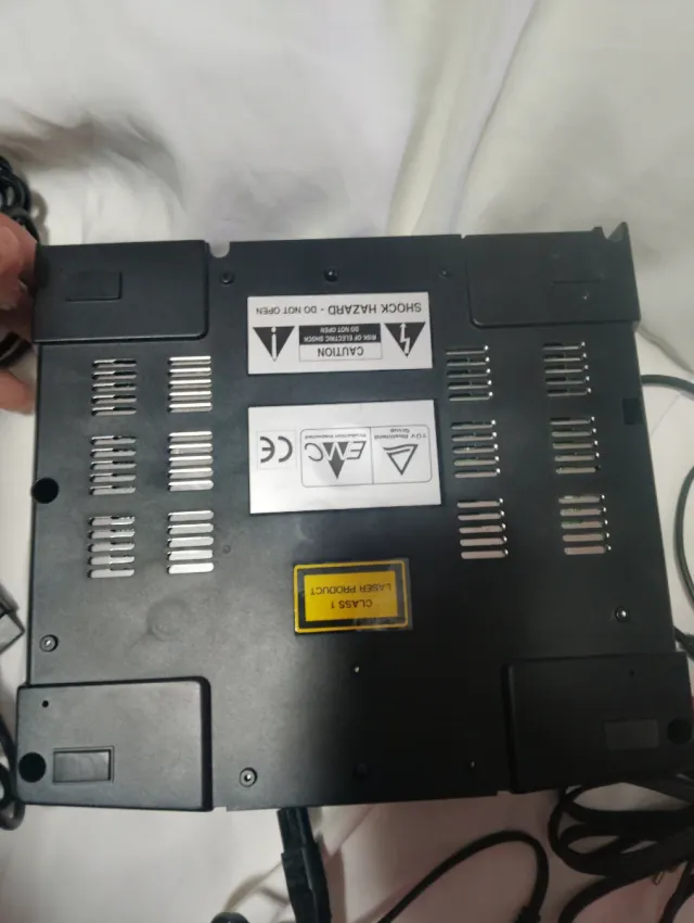 Sega Saturn MK-80200A-50 PAL Negra