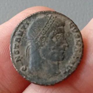 ≡ Moneda Romana emperador Constantino el grande