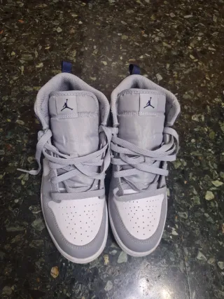 Zapatillas Jordan Talla 37 Gris/Blanco