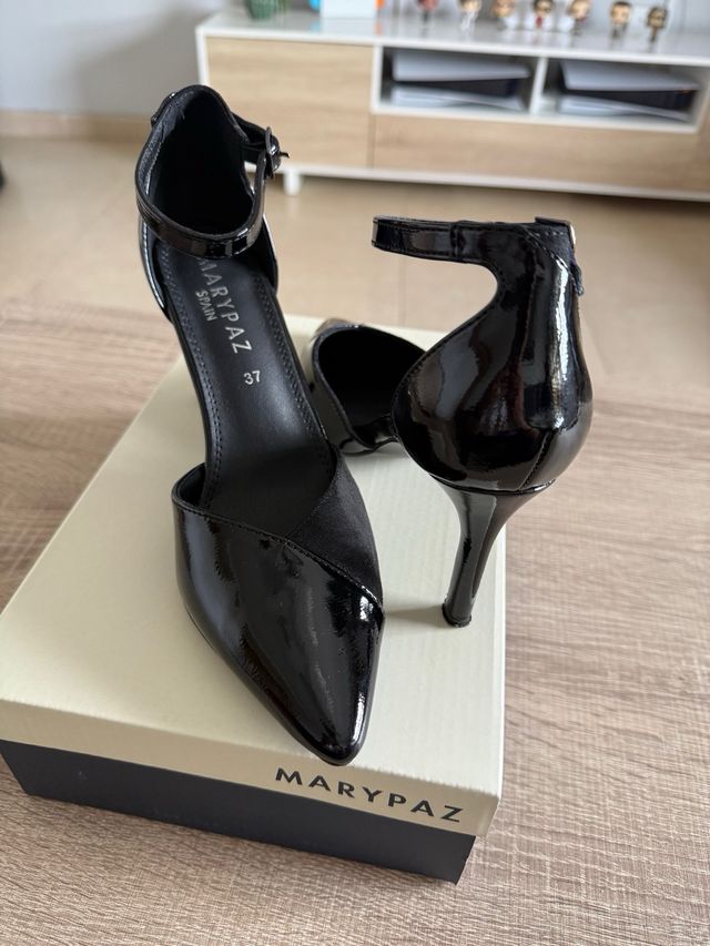 Zapatos de tacón Marypaz negros