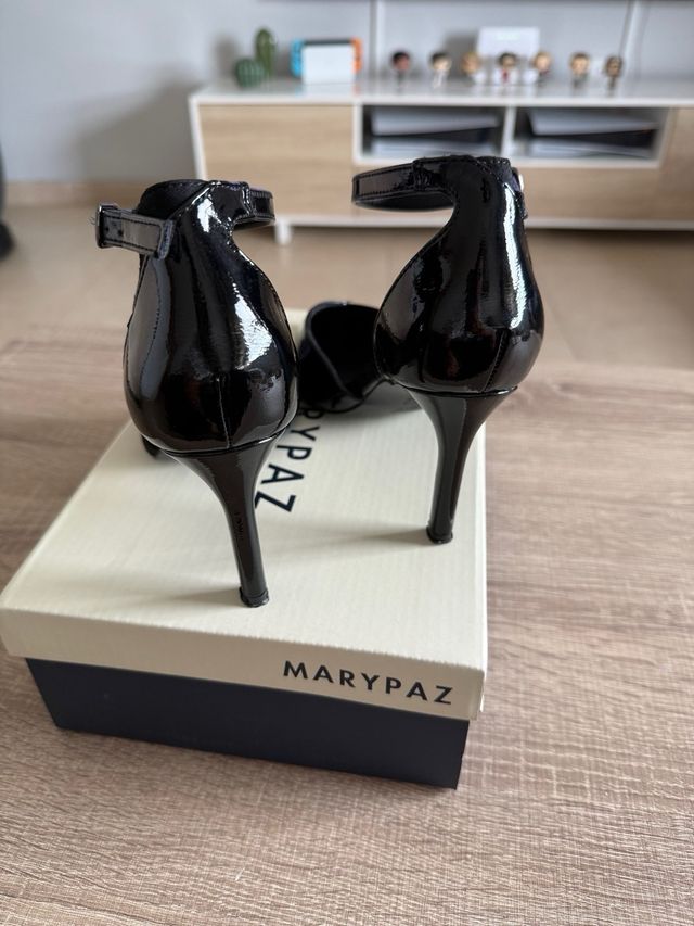 Zapatos de tacón Marypaz negros