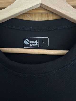 Camiseta técnica Neak Peak Negra Talla L