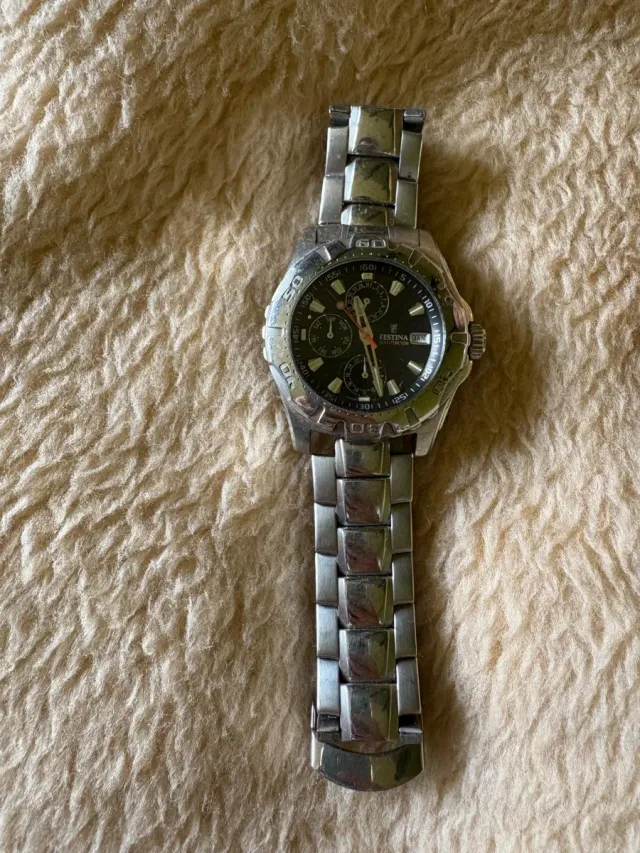 Reloj Festina Cronógrafo Negro y Plateado