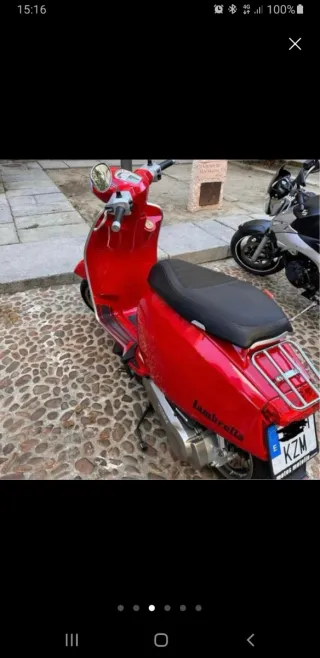 Lambretta V125 Special 2019 Roja