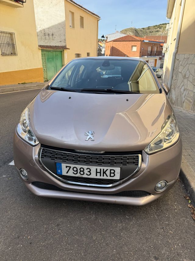 Peugeot 208/año 2011/ 1600HDI/ 90CV/ 245321km