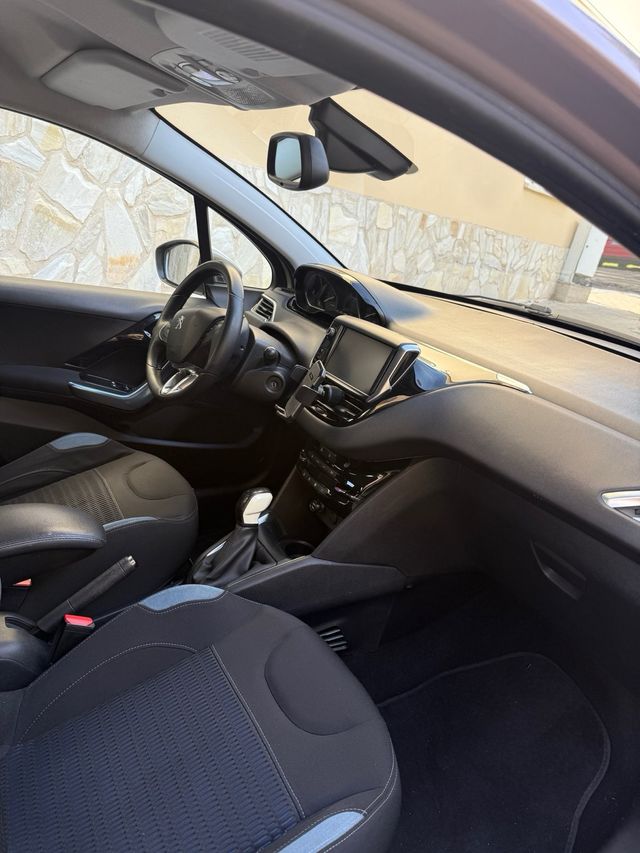 Peugeot 208/año 2011/ 1600HDI/ 90CV/ 245321km
