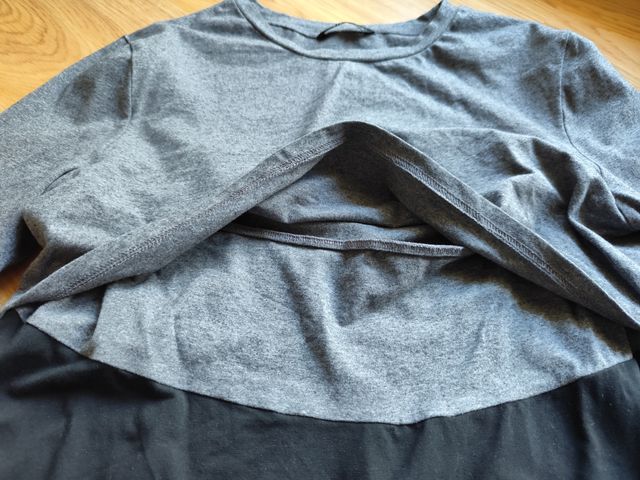 Camiseta premamá y lactancia gris/negra