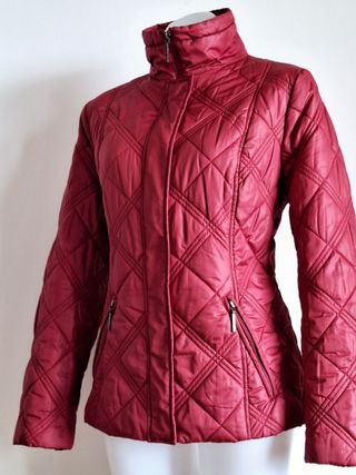 Abrigo Plumifero Corto de Mujer