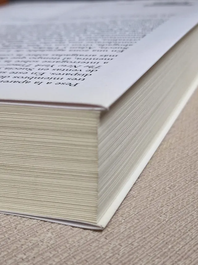 Una familia normal / A Nearly Normal Family (Sp...