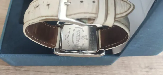 Reloj Festina Mujer Esfera Blanca y Correa Piel