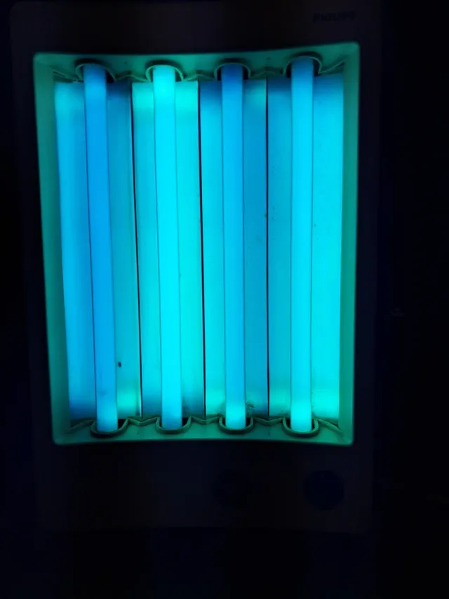 Cabina raggi UVA Philips per il viso HB 171/A