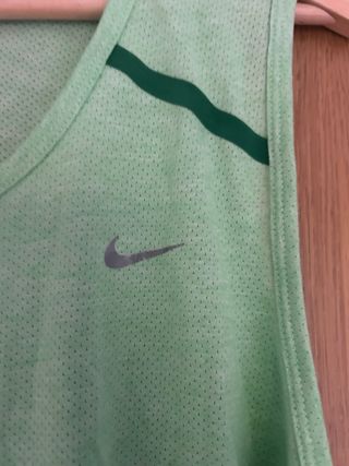 Camiseta Nike Dri-FIT verde lima 2XL
