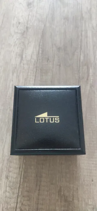 Reloj Lotus Mujer Plateado