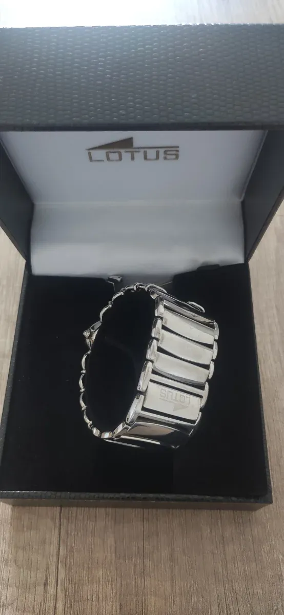 Reloj Lotus Mujer Plateado