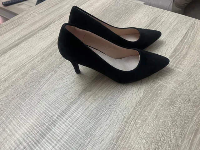 Zapatos de tacón negros
