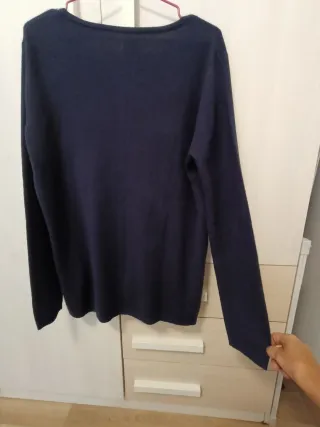 Jersey efecto chaqueta azul.