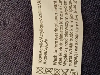 Jersey efecto chaqueta azul.