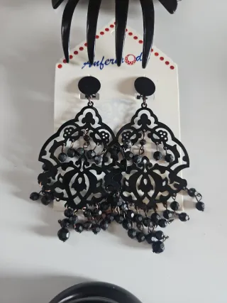 Peineta y pendientes flamenca negros