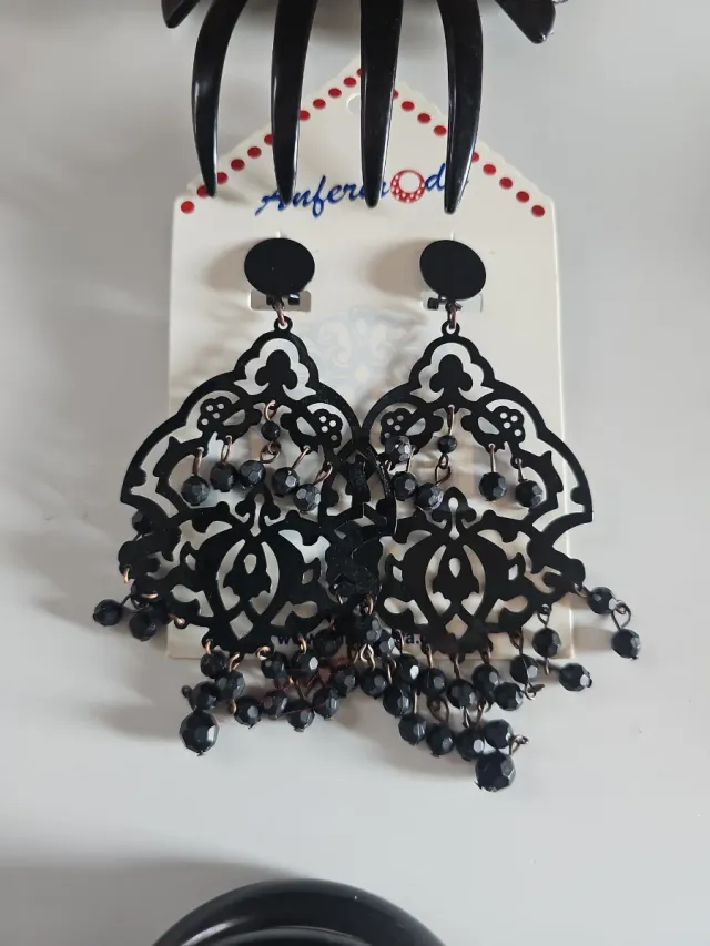 Peineta y pendientes flamenca negros