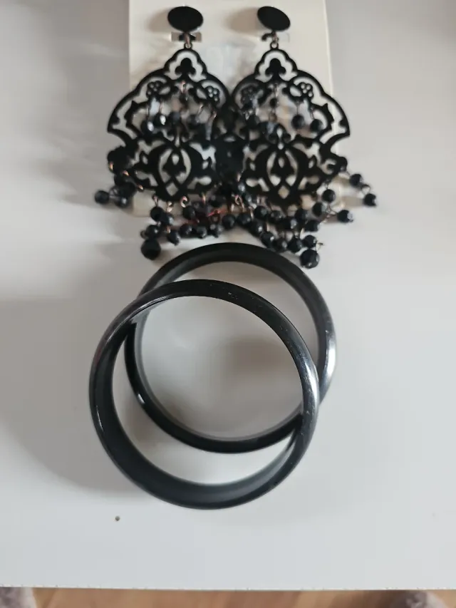 Peineta y pendientes flamenca negros