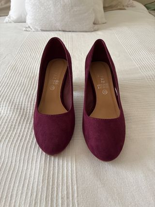 Zapatos Paz tacón ancho vino talla 39