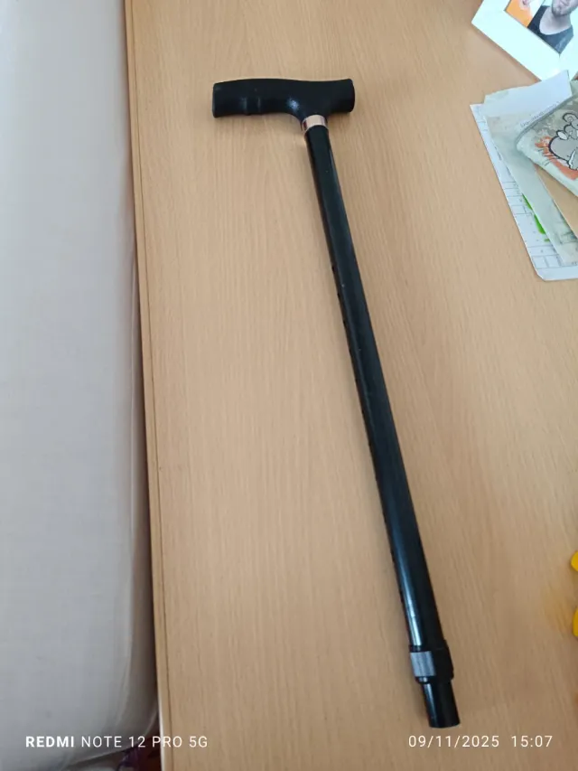 Bastón plegable negro