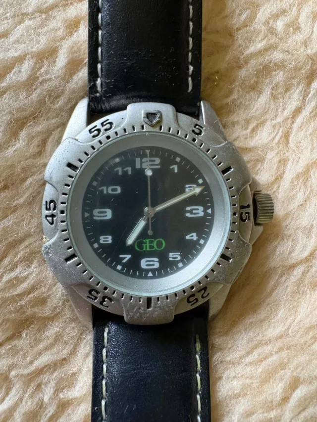 Reloj GEO