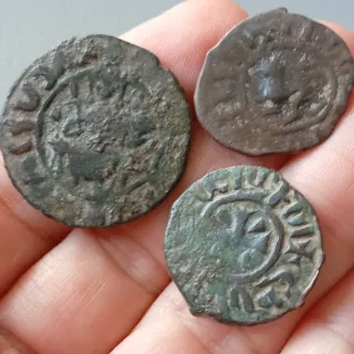 ≡ Lote de 3 monedas antiguas medievales