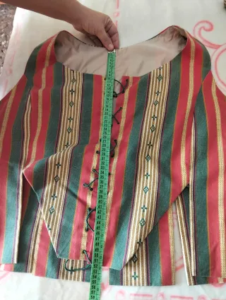 Traje de huertana multicolor