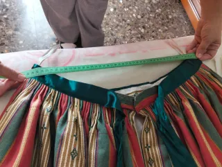 Traje de huertana multicolor