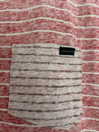 Camiseta Volcom Rayas Rojas y Blancas Talla M