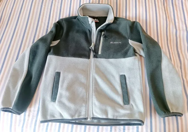 Forro polar niño verde.