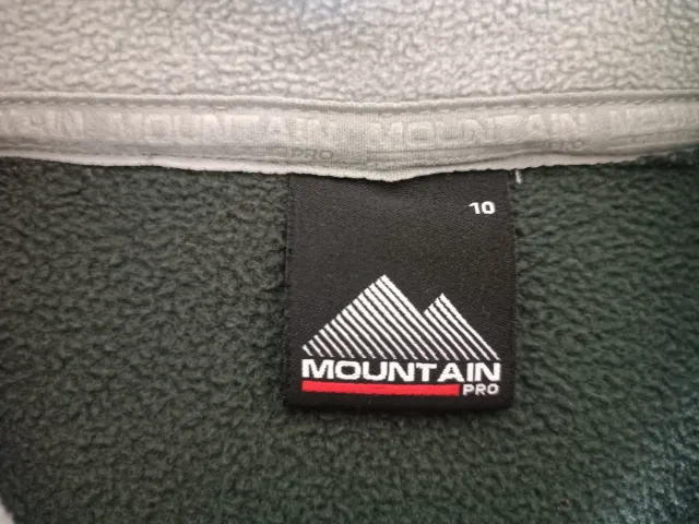 Forro polar niño verde.